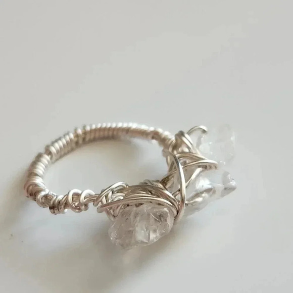 Triple white translucent crystal gemstones on silver wire ring - Picture 7 of 10